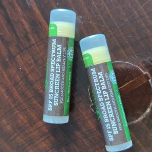 Earth's Daughter SPF Broad Spectrum Lip Balm (2)